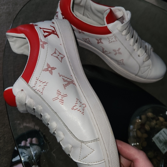 Louis Vuitton shoes - Picture 2 of 4